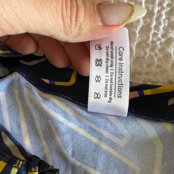 Lilly & Lime | Rash Guard Jacket - Picture 4 of 8